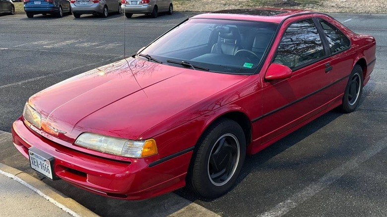 1993 Ford Thunderbird SC front three-quarter image