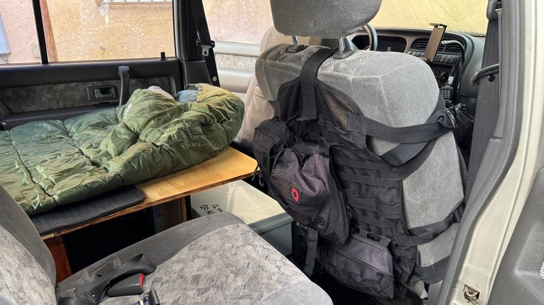 2000 Isuzu Trooper Overlander interior detail image