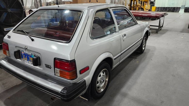 1980 Honda Civic 1500GL rear three-quarter image