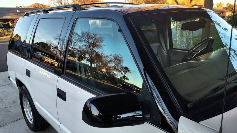 1997 Chevy Tahoe LT greenhouse image