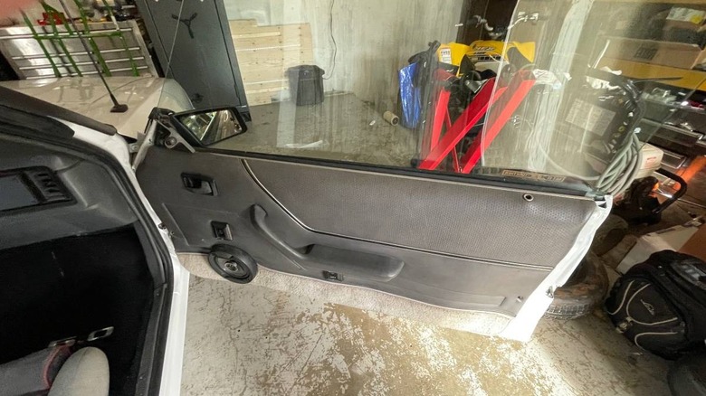 1986 Ford Mustang GT convertible passenger door image