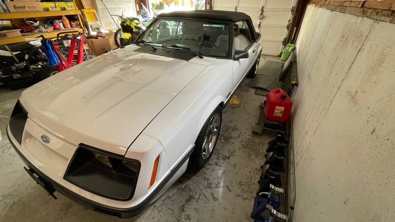 1986 Ford Mustang GT convertible front three-quarter image