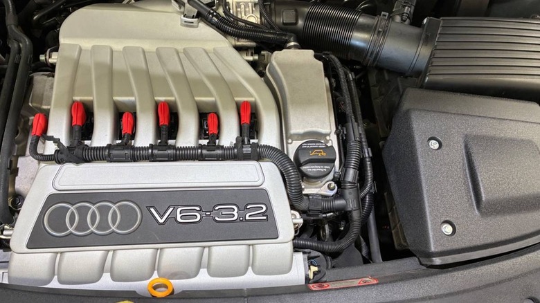 2005 Audi TT 3.2 Quattro roadster 3.2-liter VR6 engine image