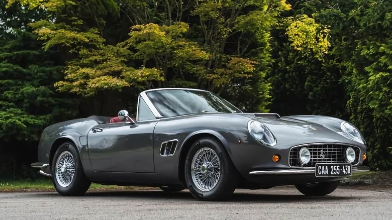 2001 BMW Z3 3.0 Ferrari 250 California front three-quarter image