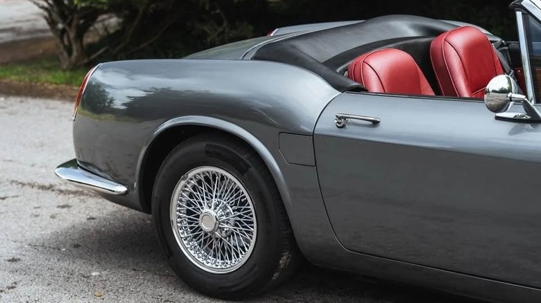 2001 BMW Z3 3.0 Ferrari 250 California rear fender image