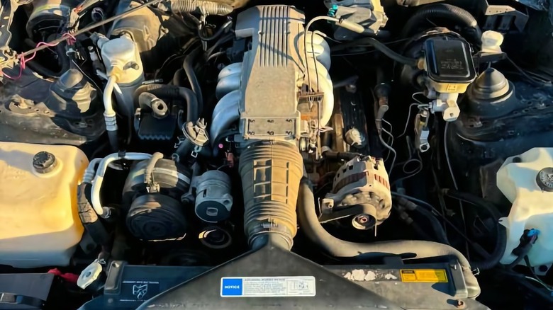1992 Chevy Camaro Z28 305 CID engine bay image