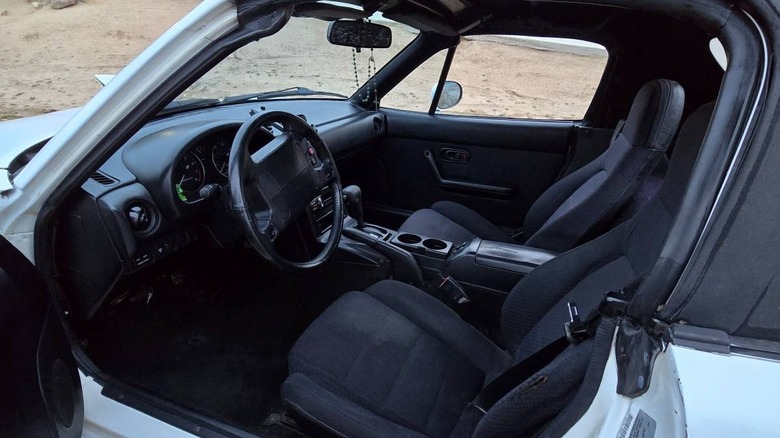 1991 Mazda Miata MX-5 interior image
