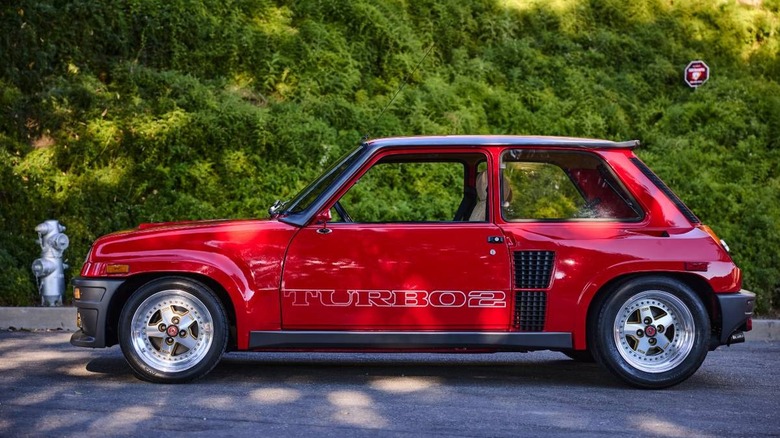 1985 Renault R5 Turbo 2 full side image