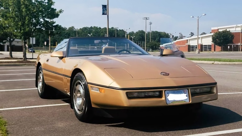 1986 Chevrolet Corvette convertible front three-quarter image