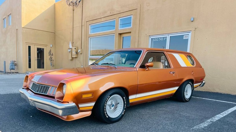 1977 Ford Pinto Cruising Wagon right three-quarter image