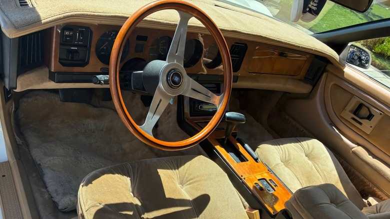 1986 Johnson Phantom dashboard image