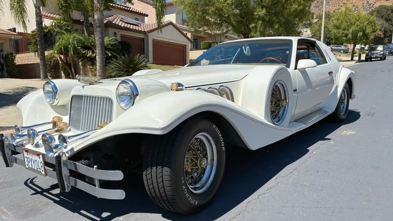 1986 Johnson Phantom front three-quarter image