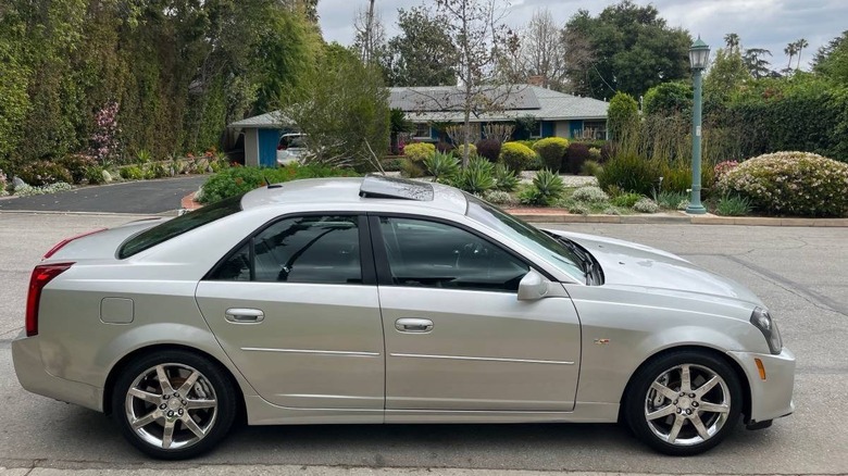 2005 Cadillac CTS-V side image