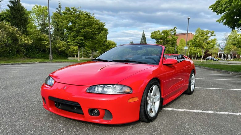 1997 Mitsubishi Eclipse GS-T Spyder front three-quarter image