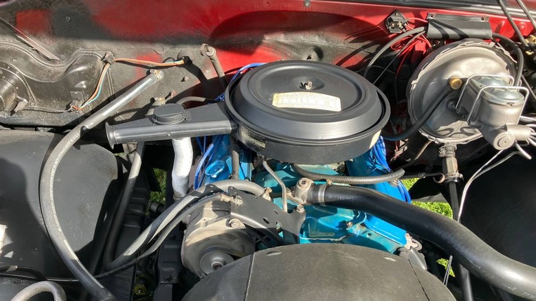 1977 GMC Sierra Grande 2500 Pickup 350 CID engine image