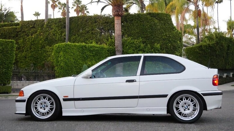 1997 BMW 318ti Compact driver's side image