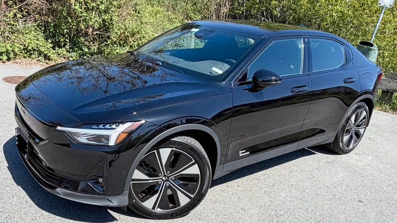 2024 Polestar 2 Long Range front three-quarter image
