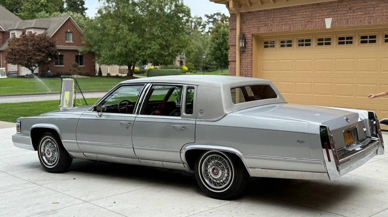1991 Cadillac Brougham rear three-quarter image