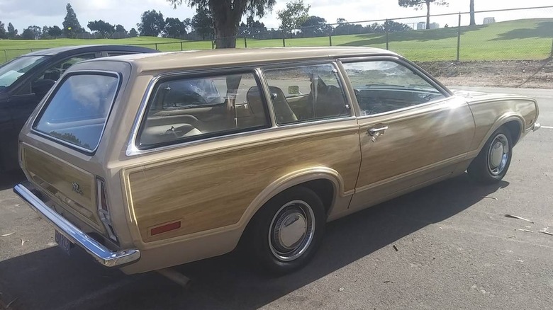 1972 Ford Pinto Squire wagon rear three-quarter image