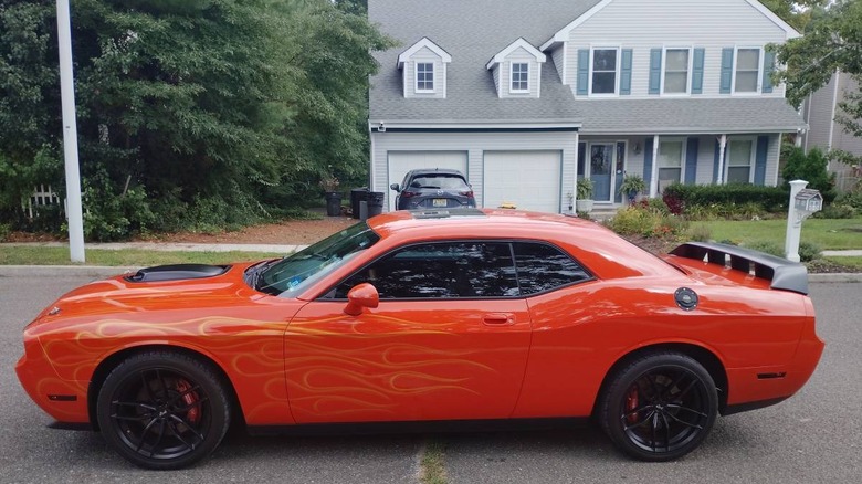 Custom 2010 Dodge Challenger R/T driver's side image