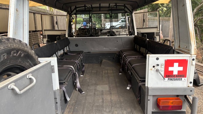 1975 Steyr Puch Pinzgauer 710M load area image