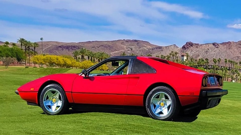 1987 Pontiac Fiero Mera driver's side image