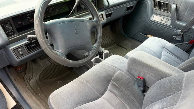 1995 Oldsmobile Cutlass Supreme SL driver's seat image