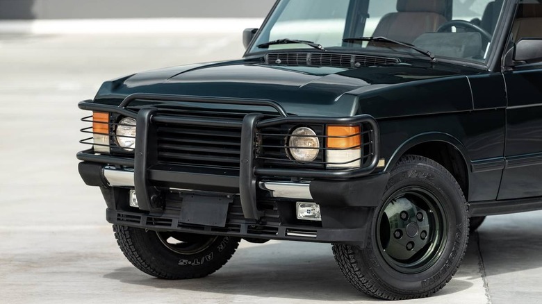 1993 Range Rover County LWB nose with bull bar image