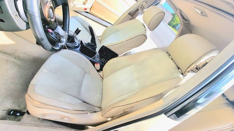 Custom 2001 Lexus IS300 front seats image