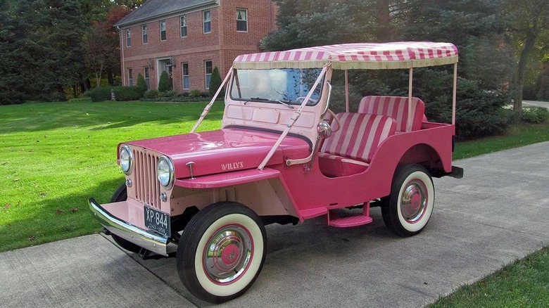 1958 Willys DJ3A Surrey front three-quarter image