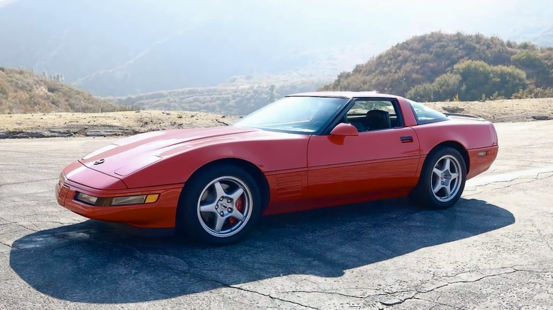 1991 Chevrolet Corvette ZR1 front three-quarter image