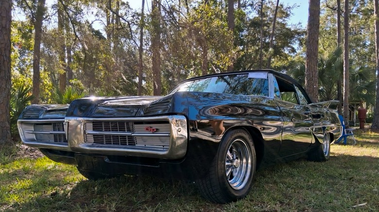 Custom 1967 Pontiac Grand Prix nose image