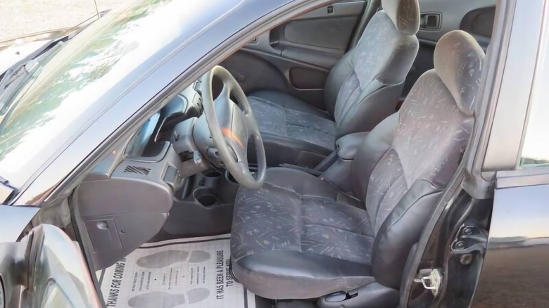 1998 Dodge Neon Highline front seats image