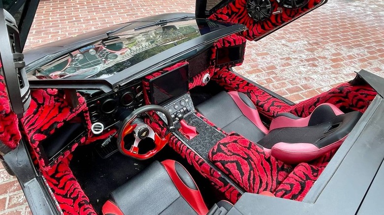 1987 Lamborghini Countach replica interior image