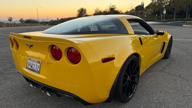 2007 Chevrolet Corvette Z06 rear three-quarter image