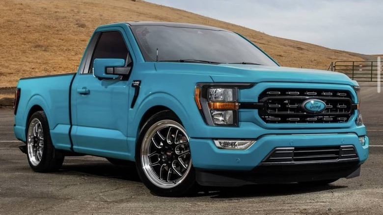 2021 Ford F-150 front three-quarter image