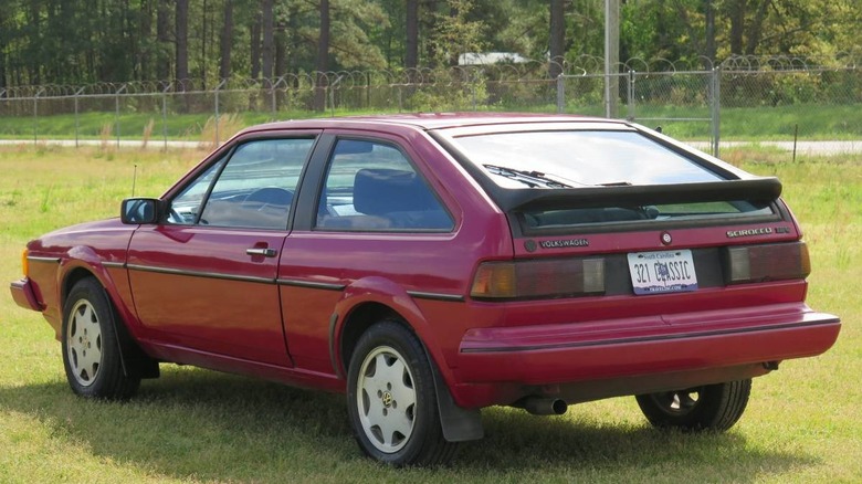 1985 Volkswagen Scirocco 16V rear three-quarter image