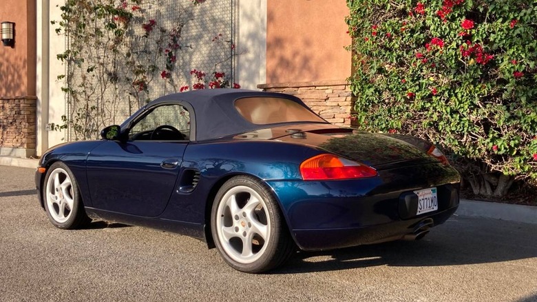 1999 Porsche Boxster rear three-quarter image