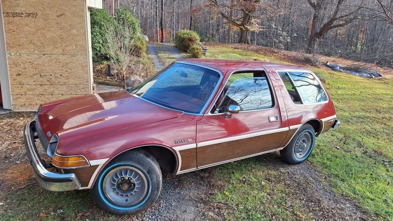 1977 AMC Pacer Wagon front three-quarter image