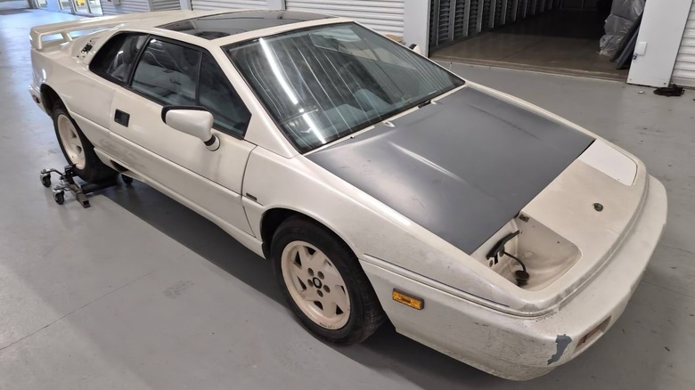 1988 Lotus Esprit 40th Anniversary Edition project car front three-quarter image