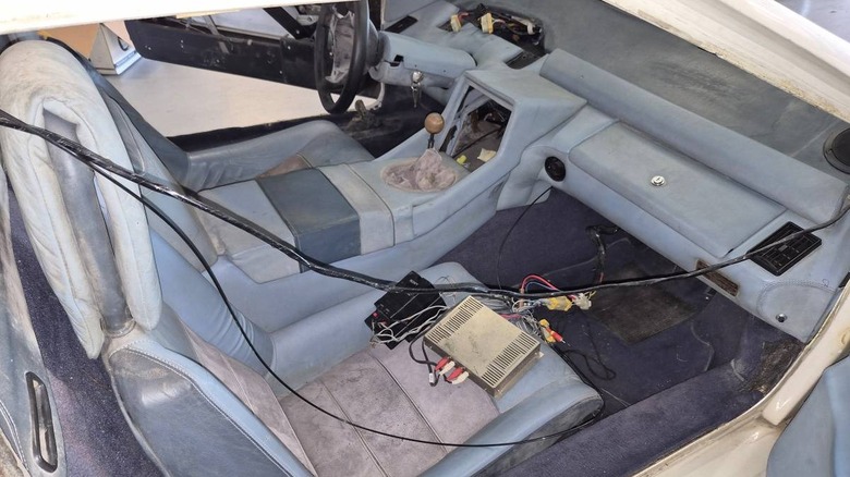 1988 Lotus Esprit 40th Anniversary Edition project car interior image