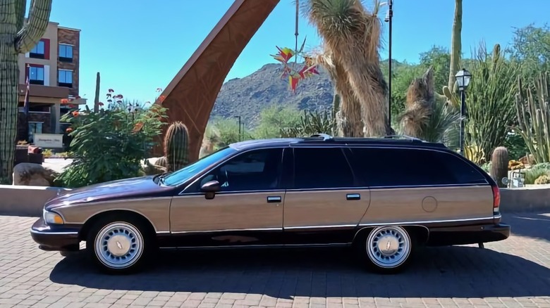1994 Chevrolet Caprice Classic Estate driver's side image