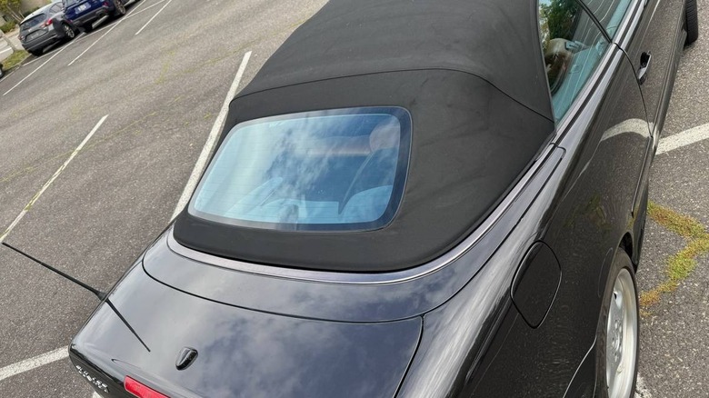 2001 Mercedes-Benz CLK 430 convertible rear window detail image