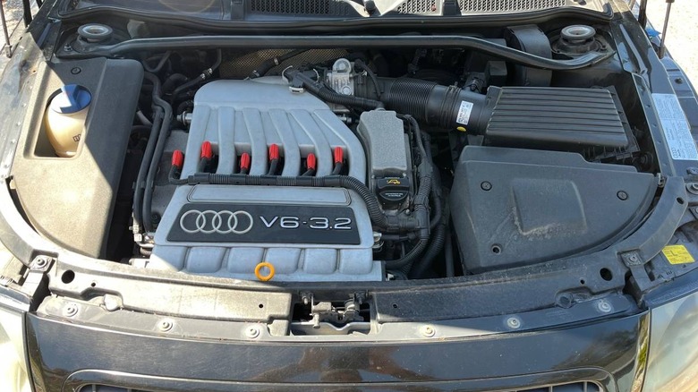 2004 Audi TT S-Line 3.2 engine compartment image
