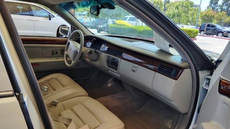1996 Cadillac Deville Concours interior image