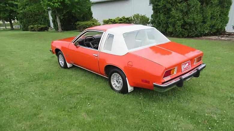 1976 Pontiac Sunbird driver's side image