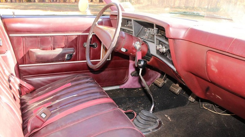 1977 Plymouth Volare Wagon interior image