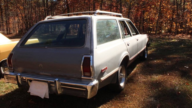 1977 Plymouth Volare Wagon rear three-quarter image