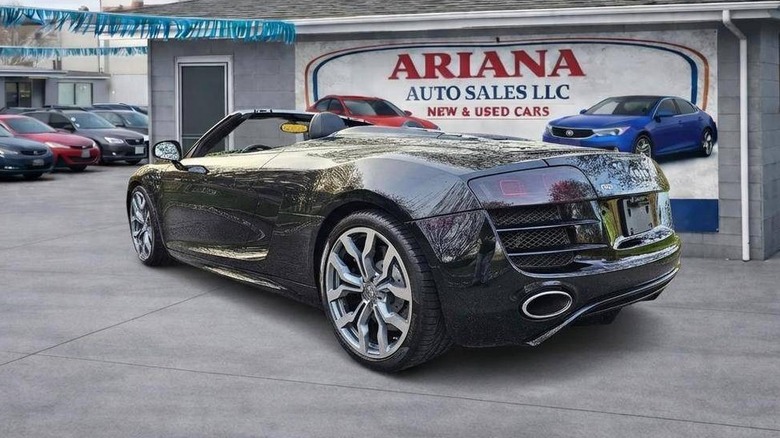 2012 Audi R8 5.2 Quattro Spyder rear three-quarter image