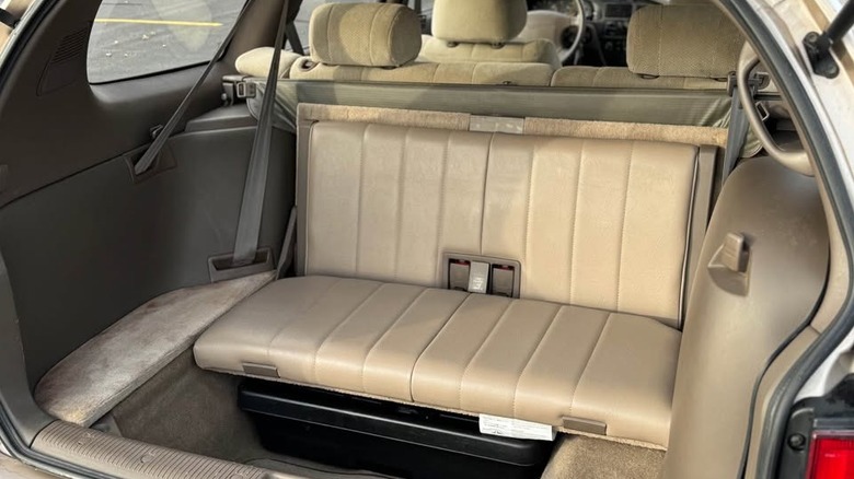 1994 Toyota Camry LE wagon third row image